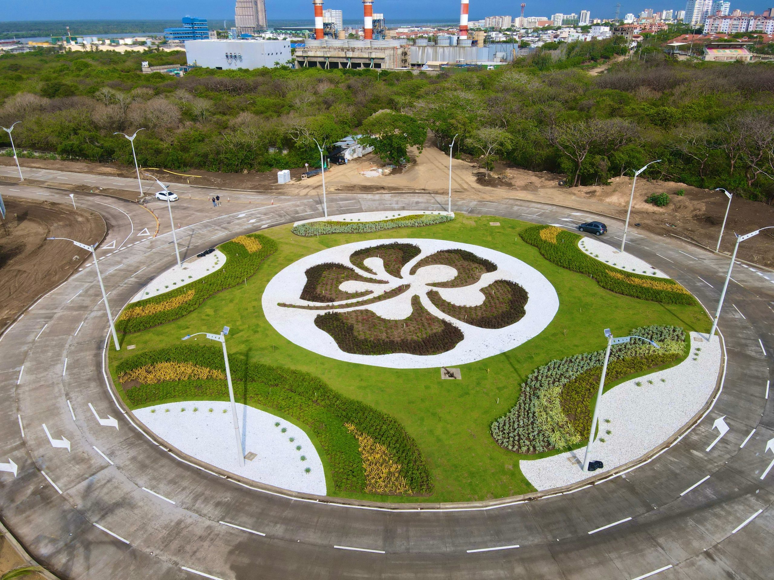 Distrito interviene la nueva rotonda de la Calle 98 con paisajismo urbano
